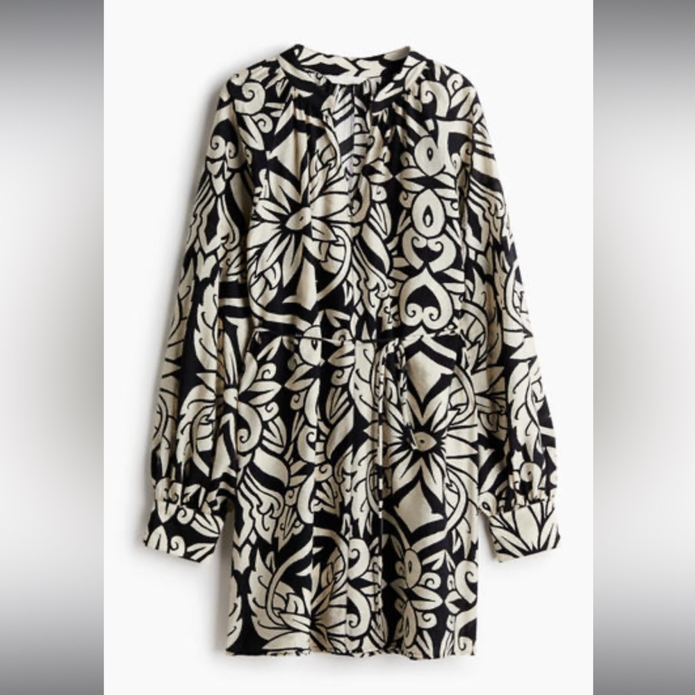 Belted Black and White Patterned Tunic Dress